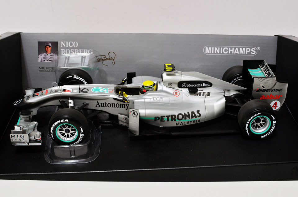 NICO ROSBERG 2010 MERCEDES-BENZ W01 1:18